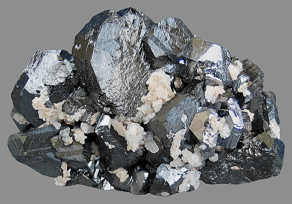 Sphalerite with Calcite, Naica, Munincipio de Saucillo, Chihuahua, Mexico